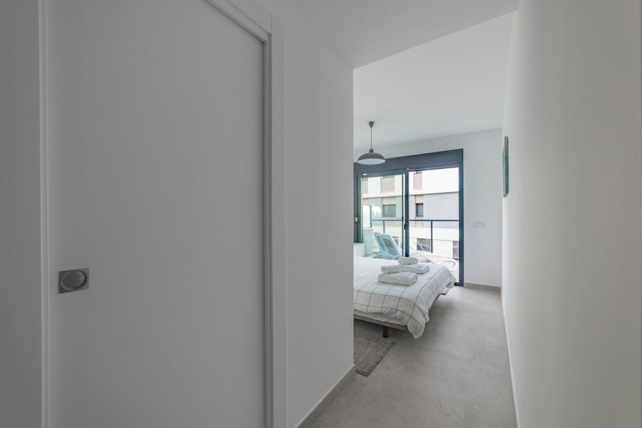 In With Sea View, Ac, Pool *