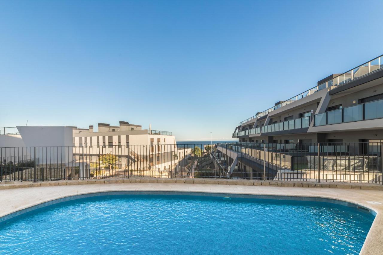 In With Sea View, Ac, Pool *