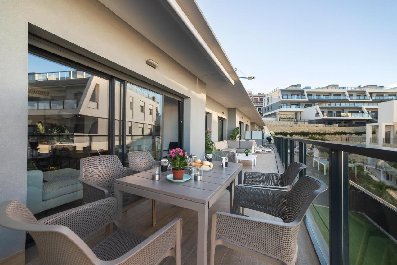 In With Sea View, Ac, Pool Appartamento
